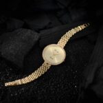 Ceas Prestige cu brățară metalică îngustă și cadran cu pietricele CE0434
