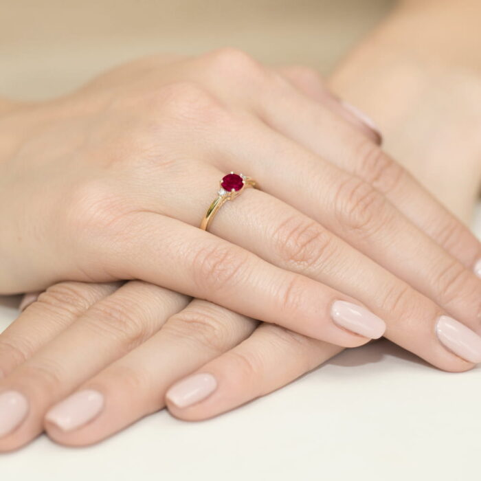 Inel Aur 14K cu Garnet 0.60 ct si Diamante 0.03 ct - Imagine 2
