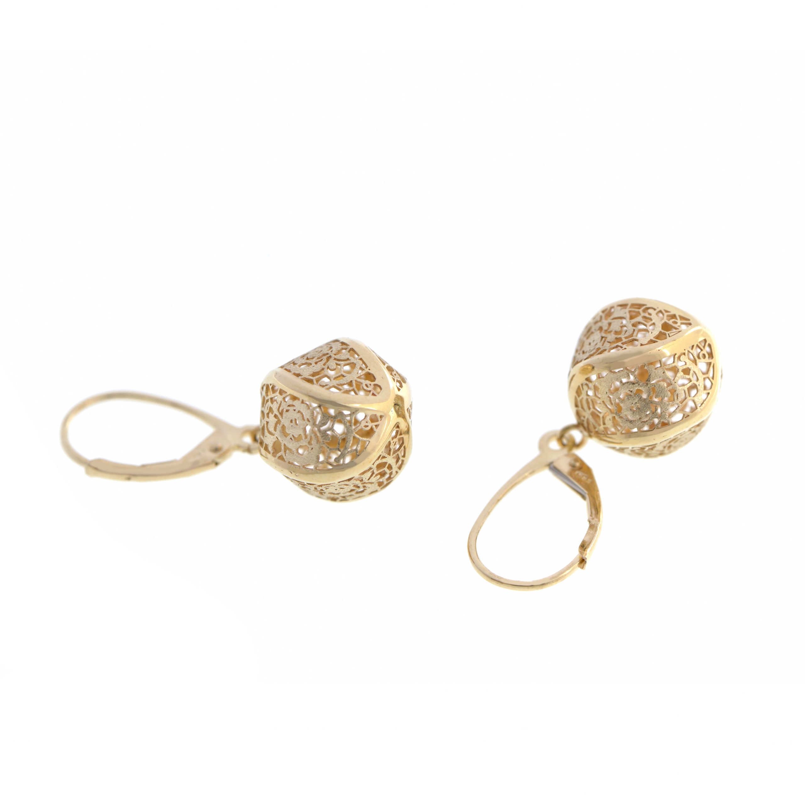 SPP9888-scaled-1.jpg Cercei cu bobite in filigran din aur galben C514 - Imagine 1