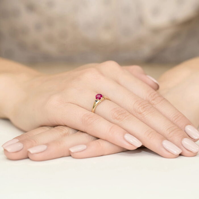 Inel Aur 14k cu Rubin 0.60 ct si Diamante Negre 0.029 ct - Imagine 3