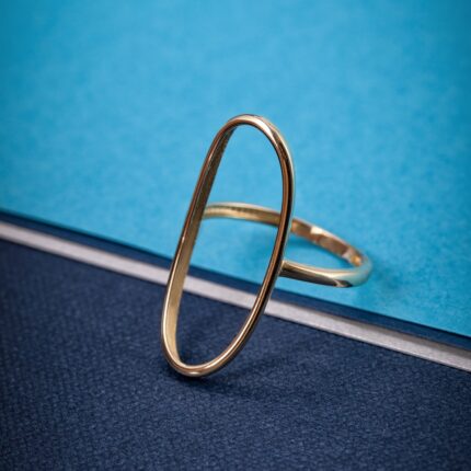 Inel minimalist oval din aur de 14k I0209